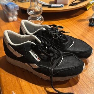 Reebok Men's Black and White Sneakers